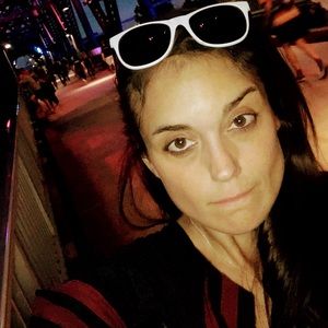 Meet your Posher, Kim